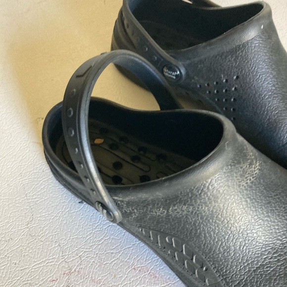 Clog - Picture 2 of 5